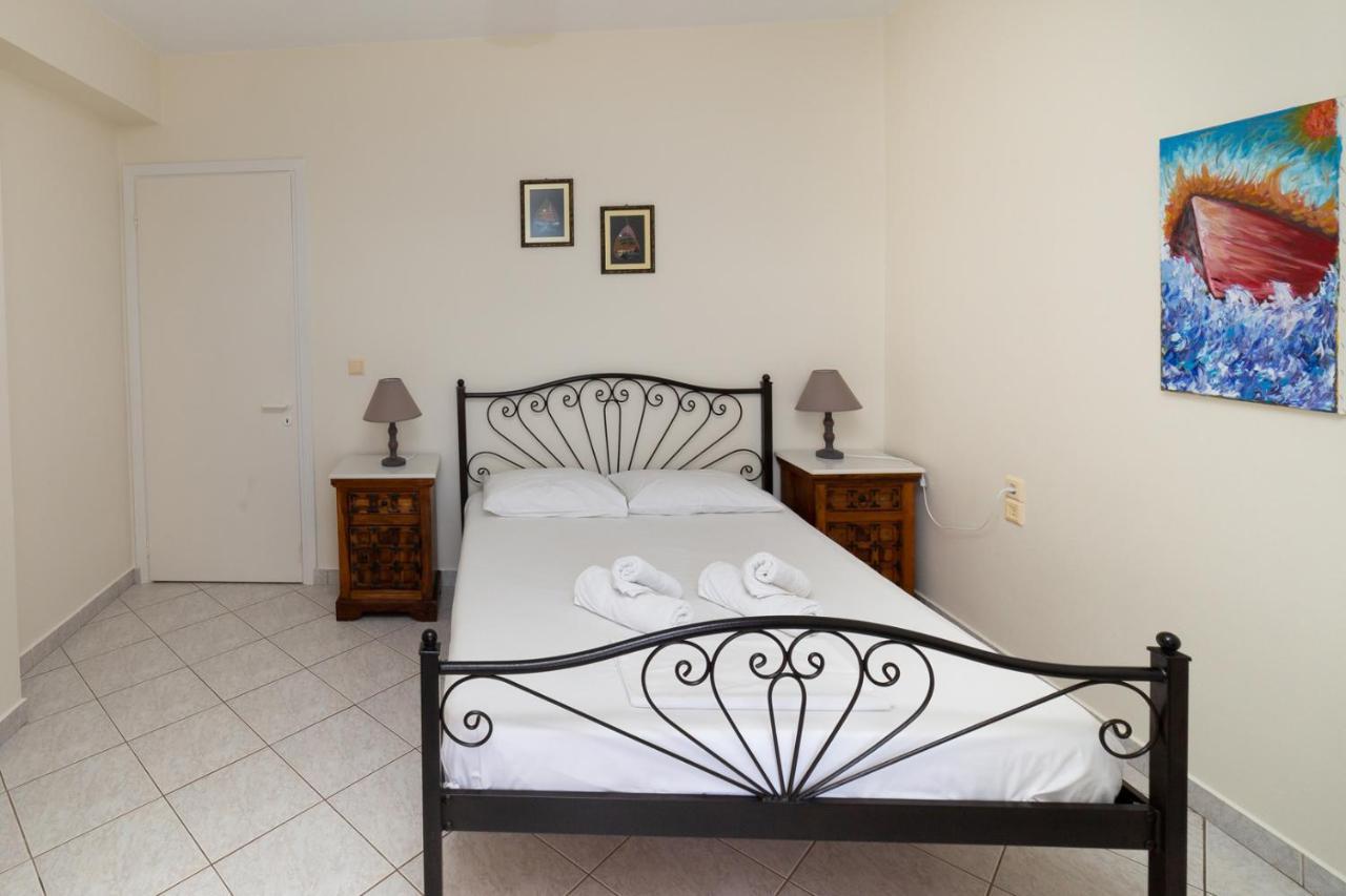 Natassa Apartments Agia Efimia Esterno foto