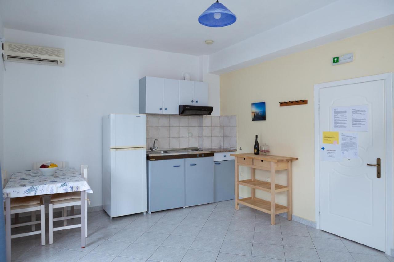 Natassa Apartments Agia Efimia Esterno foto