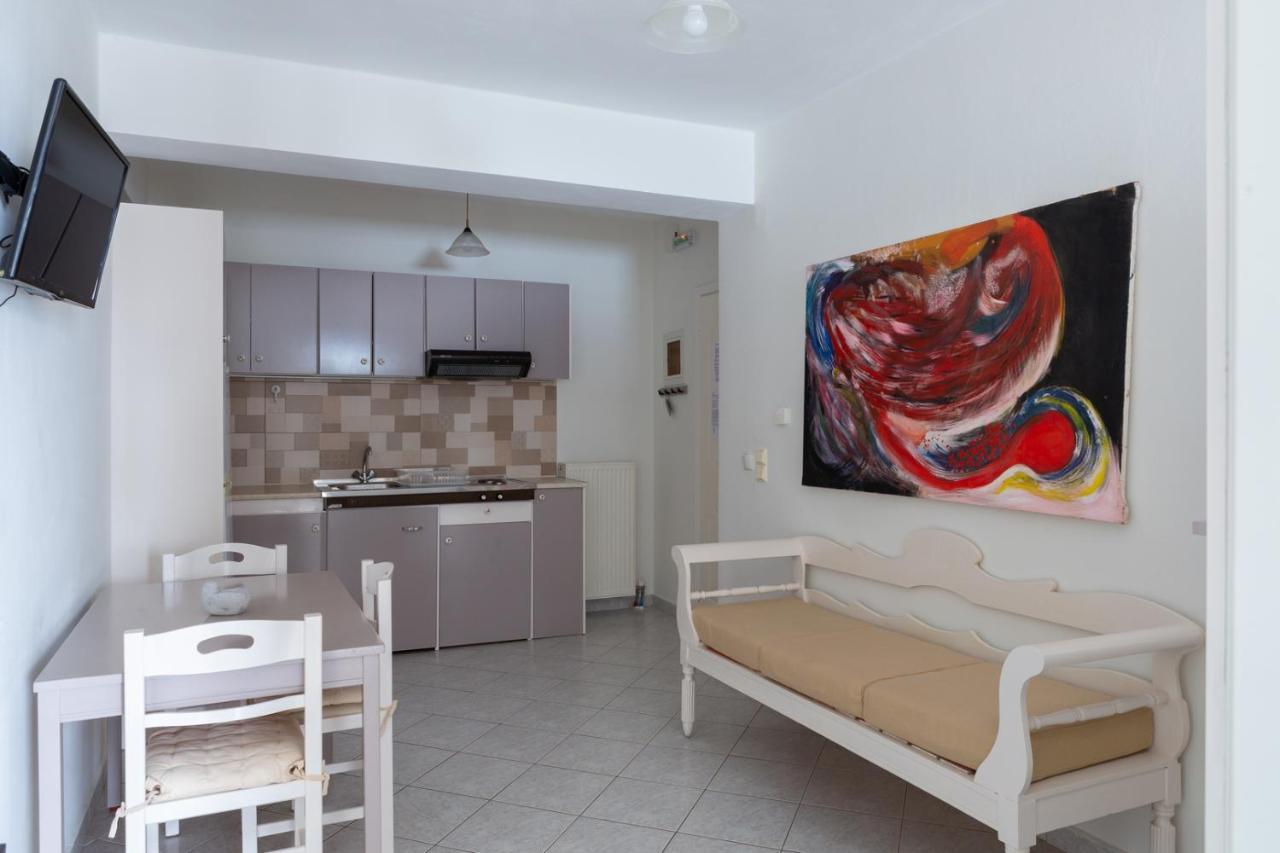 Natassa Apartments Agia Efimia Esterno foto